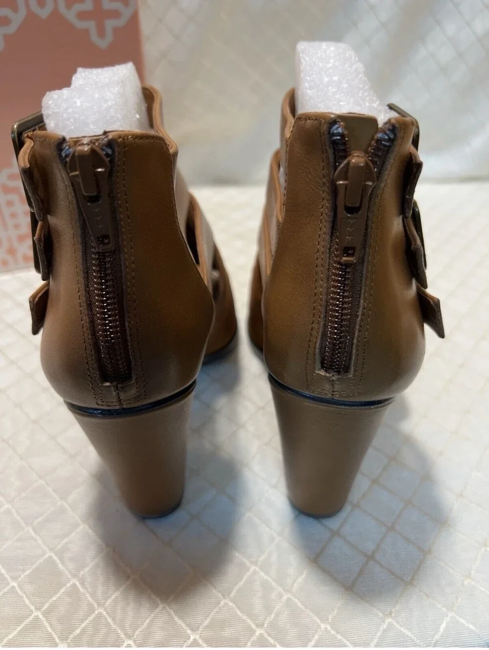 Gianni Bini Peep Toe tan leather Heel Booties: Size 7.5